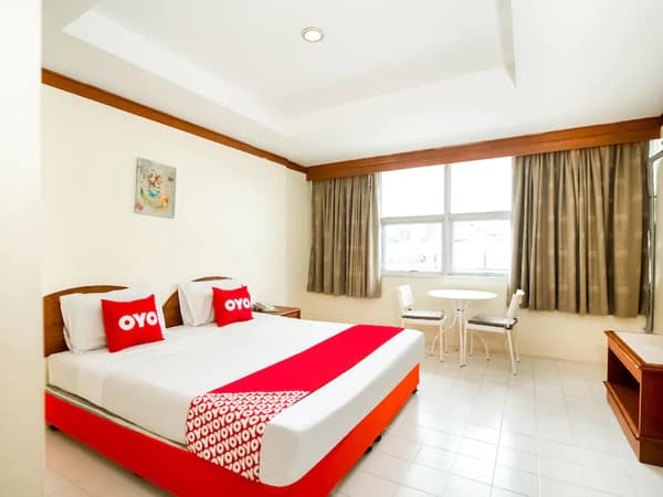 OYO 320 Regent 2002 Guest House Phuket