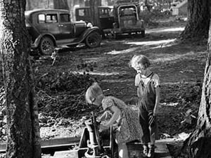 Bean Picker Children by Dorothea Lange - Art Print