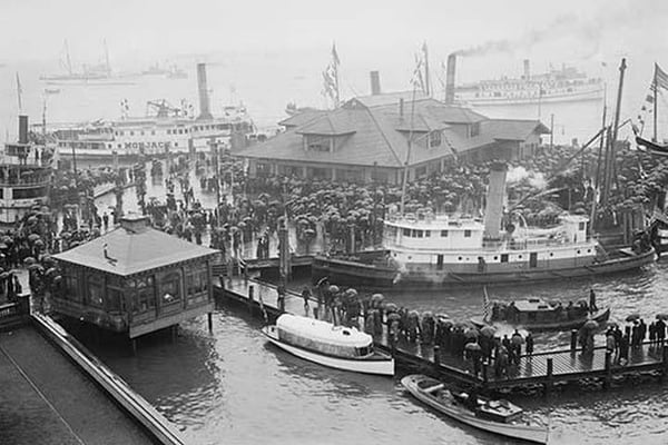 Hampton Roads Revels in the Return of the American Fleet - Art Print