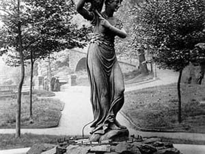 Statue