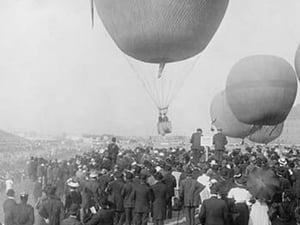 Berlin Balloon Race - Art Print