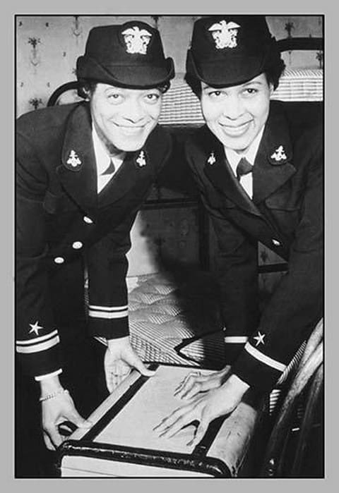 Women Employed at Savannah Quartermaster - Art Print
