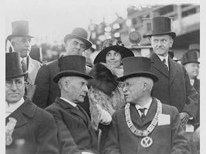 President and Mrs. Coolidge at the laying of the cornerstone of the George Washington Masonic National Memorial by National Photo Company - Art Print