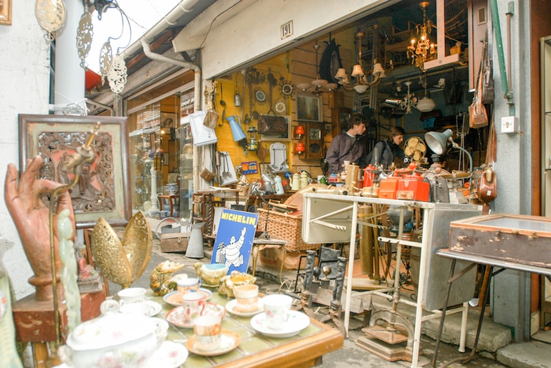 Clignancourt flea market - Places to Visit in Paris