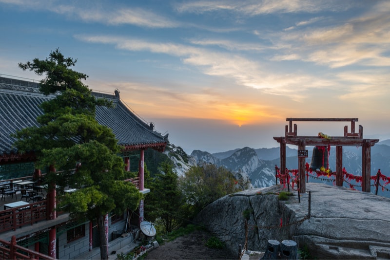 Mount Huashan in China - Hiking Trails 