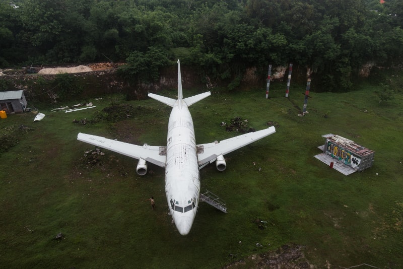 Abandonned Plane - Unterhaltsames in Bali