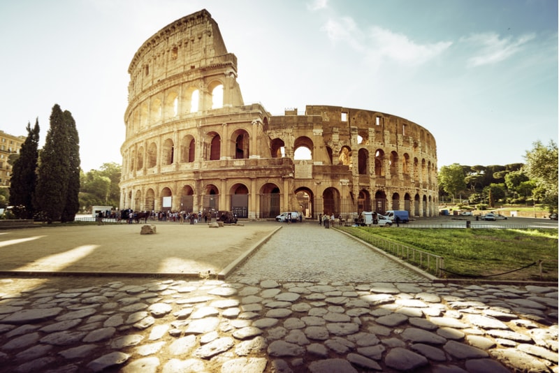 The Colosseum - places to visit in Rome