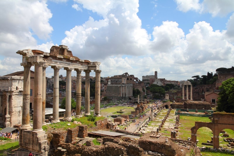 Roman Forum - places to visit in Rome
