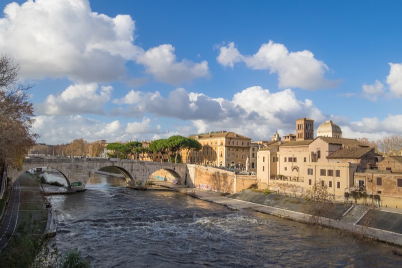 The Lungotevere - places to visit in Rome