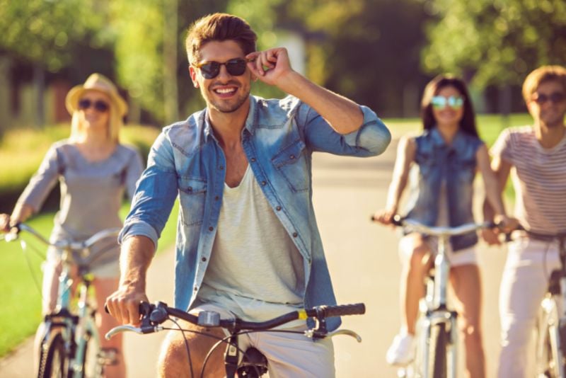 bike tours in Versailles