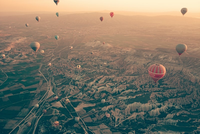 Por do sol do balão de ar quente de Cappadocia - Preço balão de ar quente Capadócia
