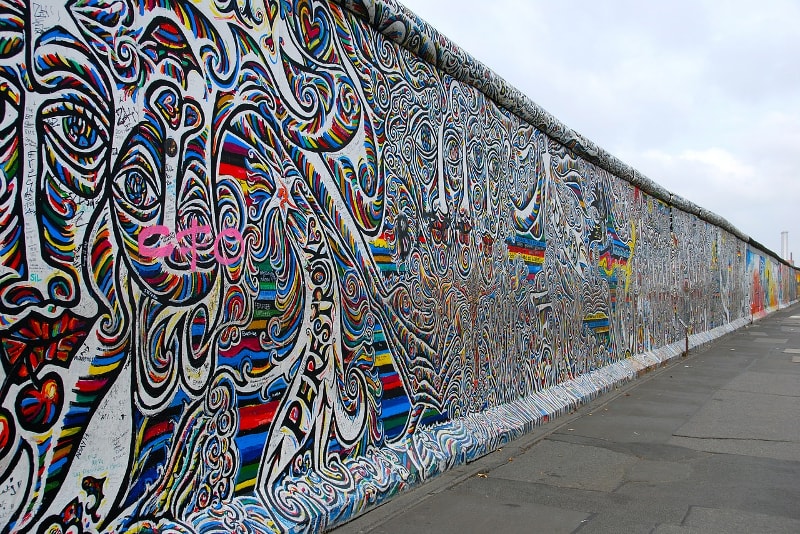 Berlin wall tours