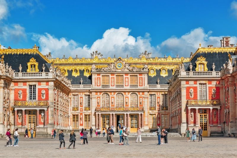 Eiffel Tower tour and Versailles Palace