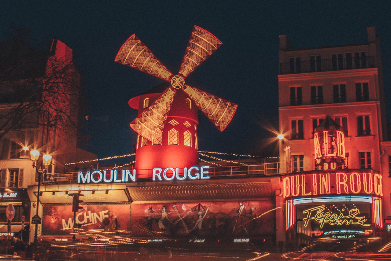 Eiffelturm-Führung + Moulin Rouge-Show