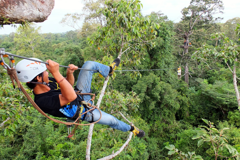 Angkor temples zip line - Angkor temples tours