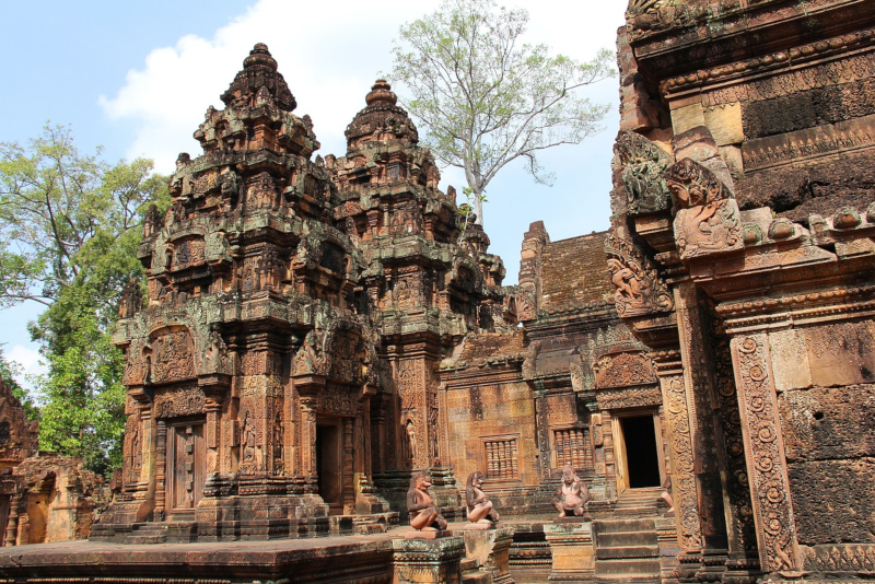 Banteay - Angkor temples tours