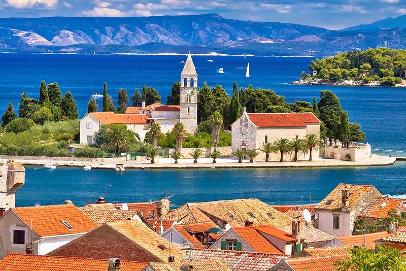 Vis excursiones de un día a la isla desde Split