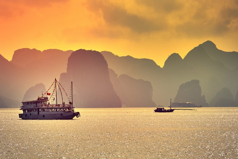 Da Hanoi Halong Bay Tour di 2 giorni e 1 notte