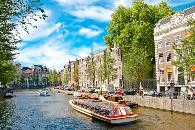 Crucero de pizza por los canales de Amsterdam con bebidas incluidas