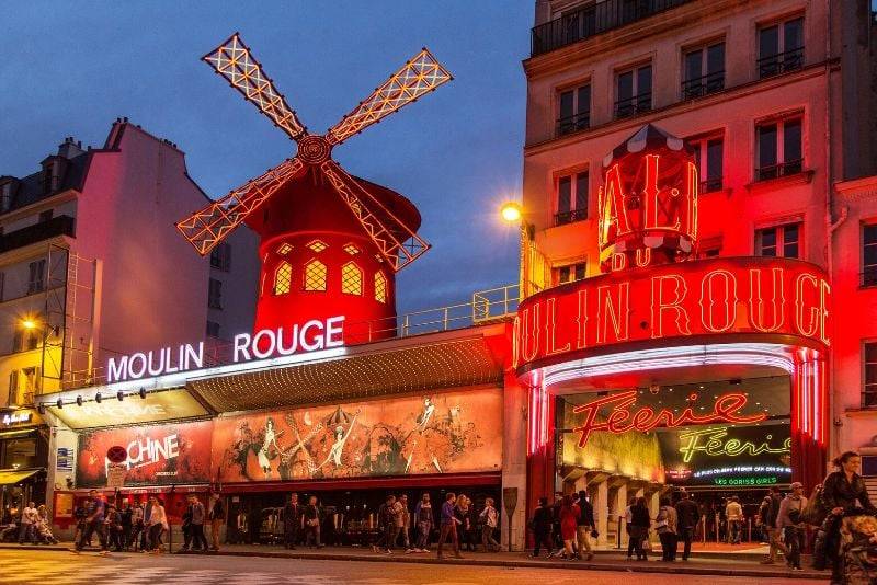 Visite nocturne de Paris et spectacle du Moulin Rouge