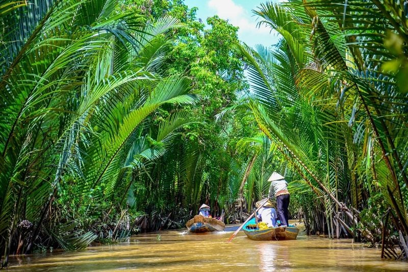 Mekong Delta: Non Tourist Tour with Bike & Boat Ride