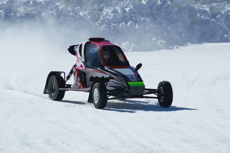 karting su croce di ghiaccio