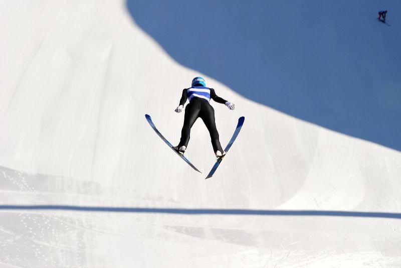 ski jumping