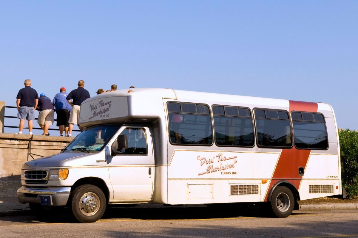 bus tour in Charleston