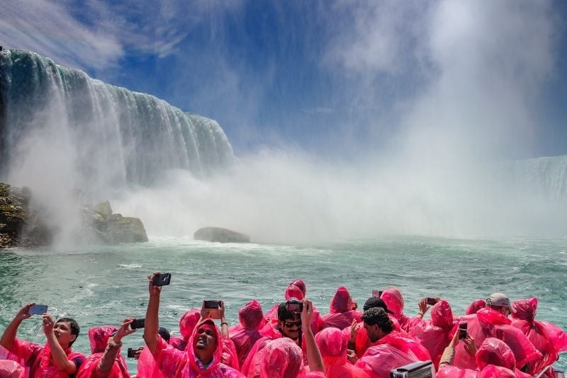 Niagara Falls Canadian Side Tour and Maid of the Mist Boat Ride