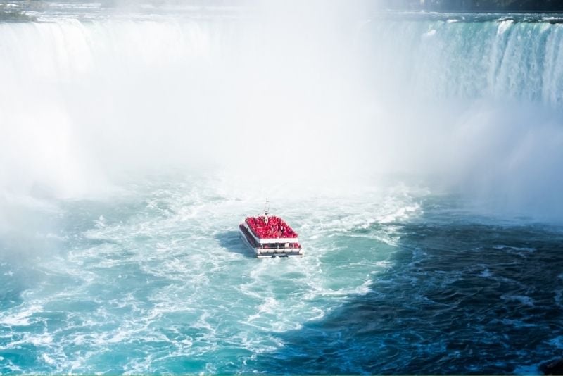 Niagara Falls Tour of American and Canadian sides with boat tour