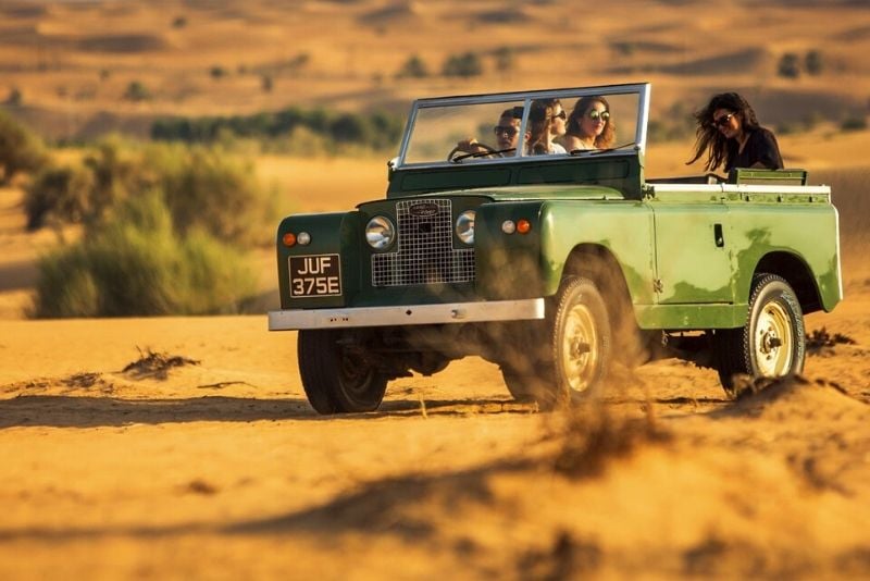 visite vintage de Land Rover à Dubaï