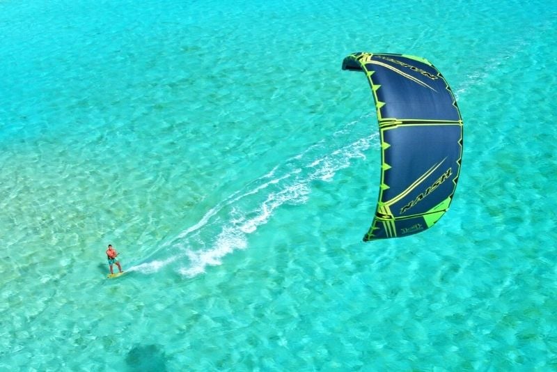 kitesurfing in Maui