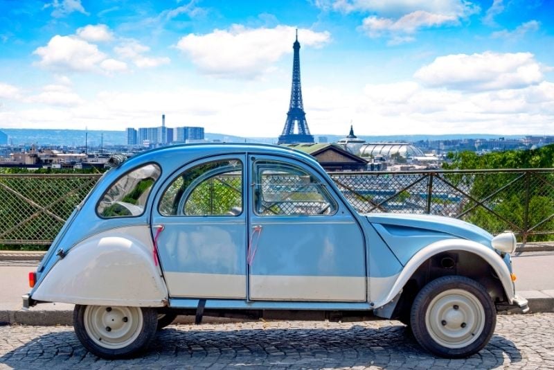 Citroen 2CV tour in Paris