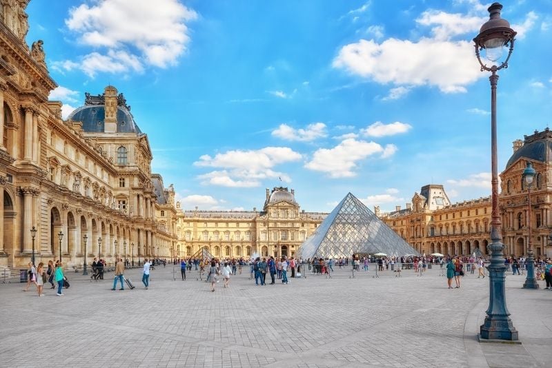 Museo del Louvre, Parigi