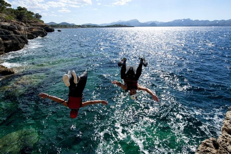 tour di coasteering