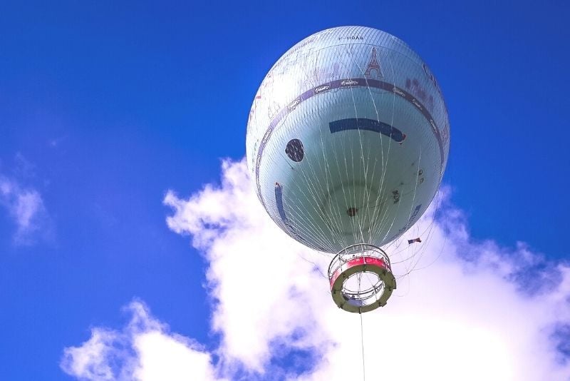 Heißluftballon über Parc Andre Citroen