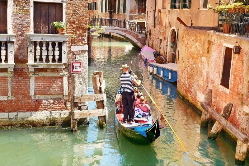 rowing tours in Venice