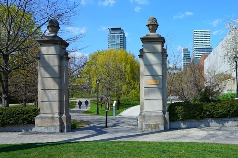 Philosopher's Walk, Toronto University