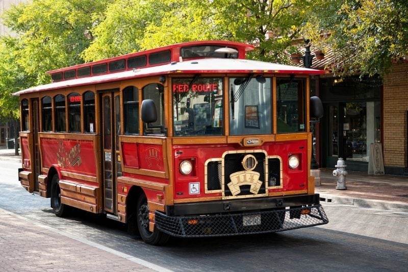 bus tours in San Antonio
