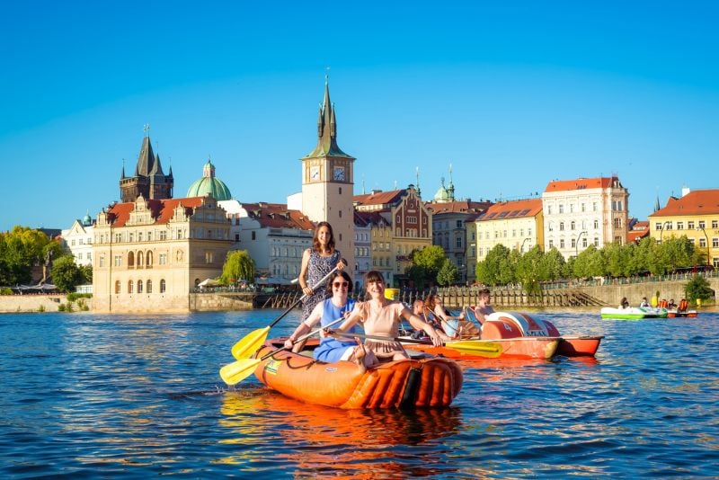 canoeing in Prague