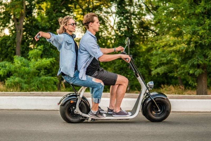 tour in scooter a Budapest