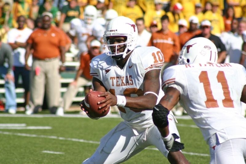 Longhorns football Texas quarterback Vince Young
