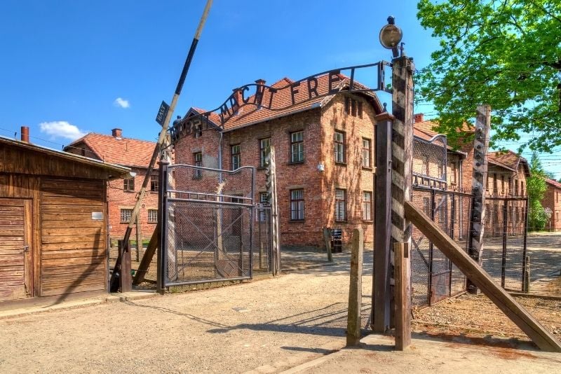 Visites des camps de concentration d'Auschwitz et de Treblinka au départ de Varsovie