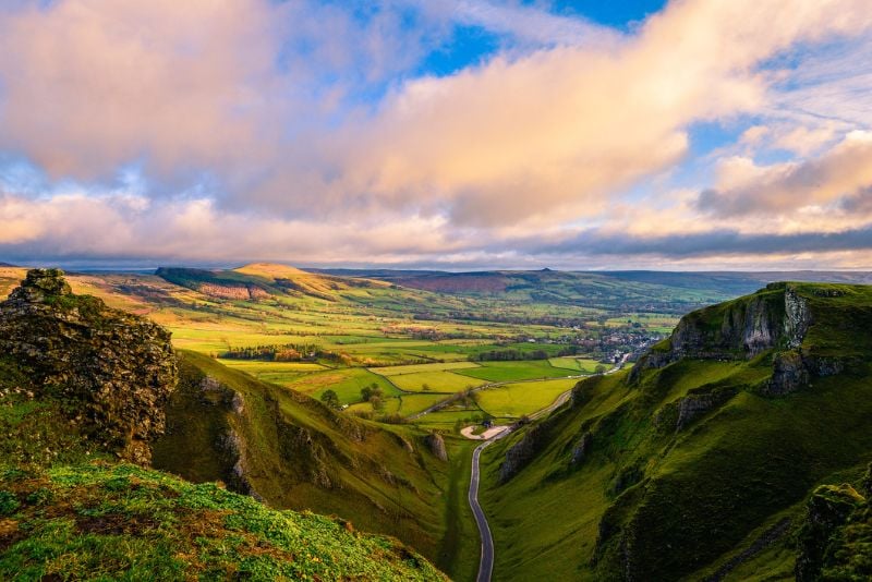 Derbyshire day trips from Manchester