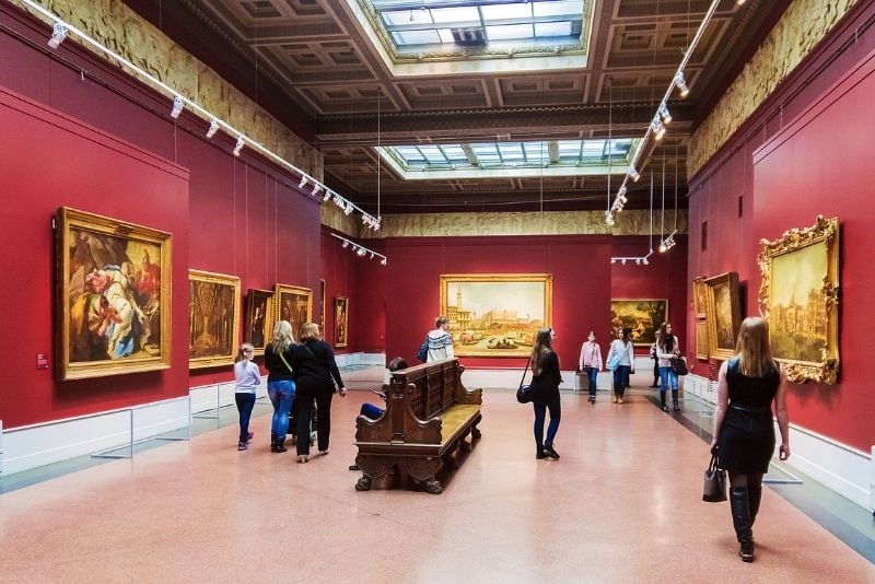 clear safari autofill iphone Pushkin State Museum of Fine Arts, Moscow