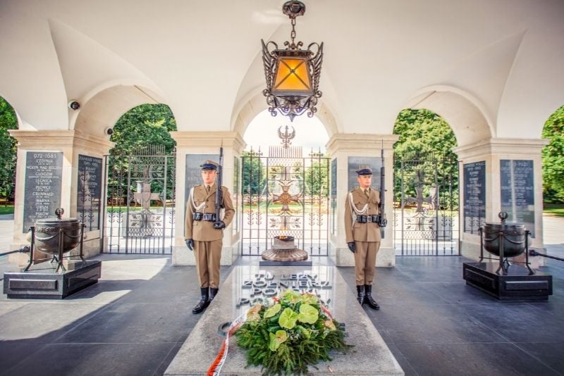 Grabmal des unbekannten Soldaten, Pilsudski-Platz in Warschau