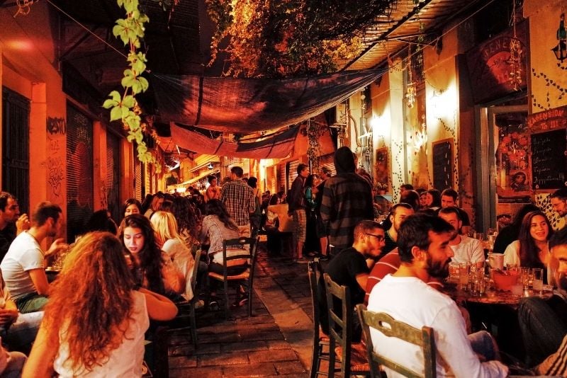 pub crawls in Athens