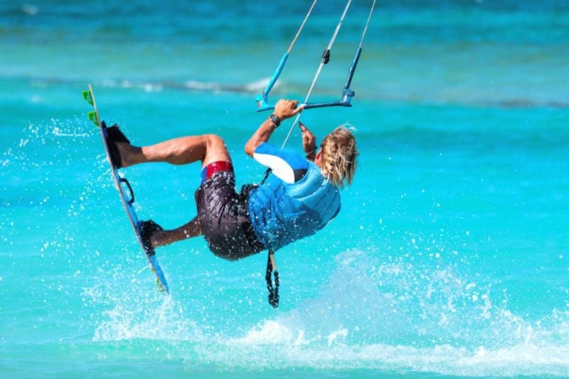 windsurfing and kitesurfing in Aruba