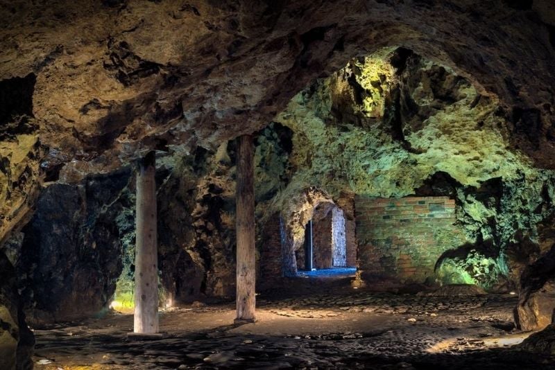 Drachenhöhle (Smocza Jama), Krakau