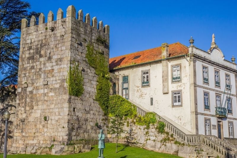 Fernandina-Mauer, Porto